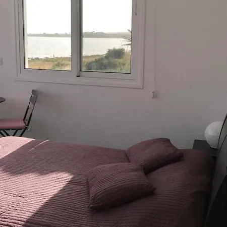 Gorgona Seafront 3 Bedroom With Private Swimming Pool Αγία Νάπα