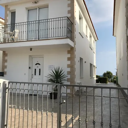 Gorgona Seafront 3 Bedroom With Private Swimming Pool 别墅 *