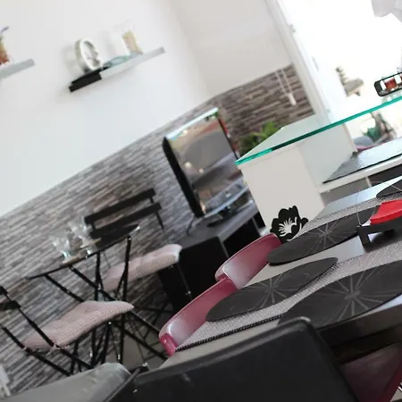 Gorgona Seafront 3 Bedroom With Private Swimming Pool